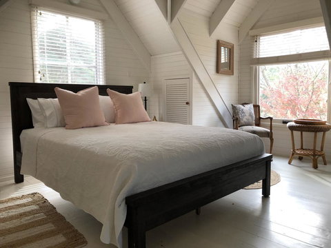 Arcadia - The Barn Cottage & Rosehill Cottage - Accommodation in Surfers Paradise 6