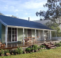 Cadair Cottages - Accommodation in Surfers Paradise