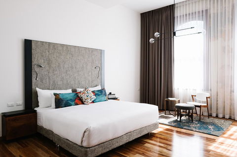 The Old Clare Hotel, Independent Collection By EVT - Accommodation in Surfers Paradise 9