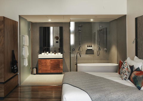 The Old Clare Hotel, Independent Collection By EVT - Accommodation in Surfers Paradise 28