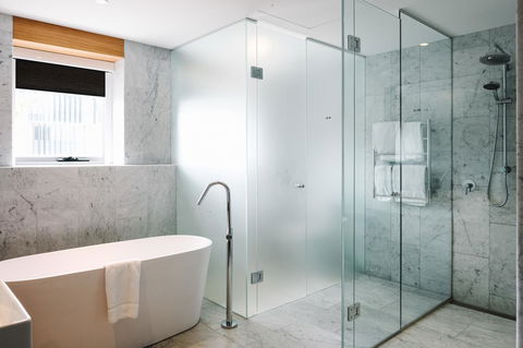 The Old Clare Hotel, Independent Collection By EVT - Accommodation in Surfers Paradise 16