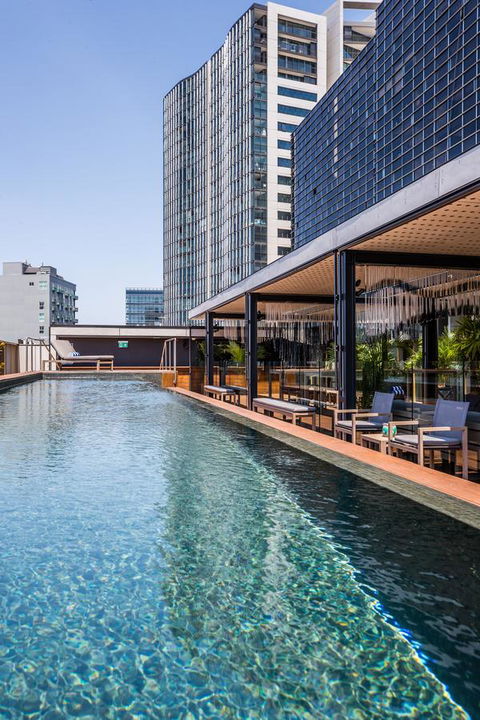 The Old Clare Hotel, Independent Collection By EVT - Accommodation in Surfers Paradise 5