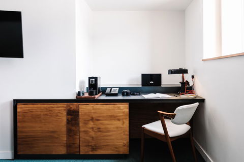 The Old Clare Hotel, Independent Collection By EVT - Accommodation in Surfers Paradise 20