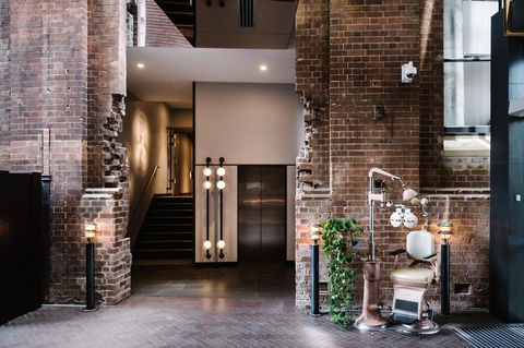 The Old Clare Hotel, Independent Collection By EVT - Accommodation in Surfers Paradise 6