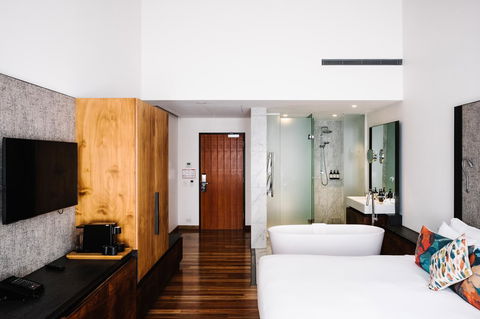 The Old Clare Hotel, Independent Collection By EVT - Accommodation in Surfers Paradise 11