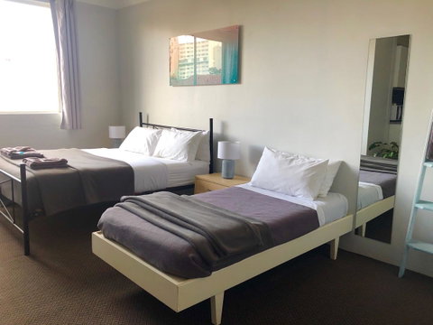 Manly Beachside Apartments - Accommodation in Surfers Paradise 1