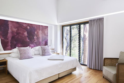 Elements Of Byron - Accommodation in Surfers Paradise 1