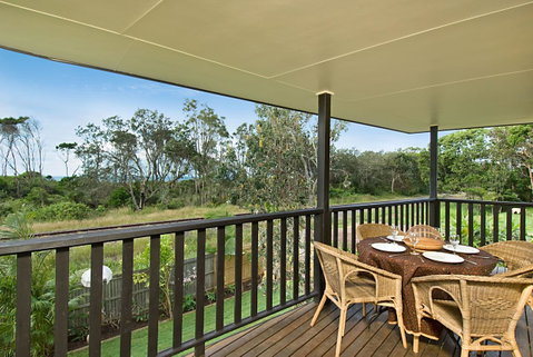 Suranadi Beach House 1 - Accommodation in Surfers Paradise 16