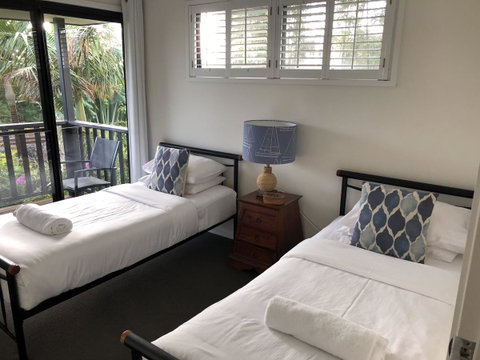 Suranadi Beach House 1 - Accommodation in Surfers Paradise 8