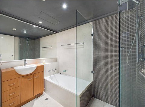 Ausmine Sydney CBD 2Bedroom Apt - Accommodation in Surfers Paradise 14