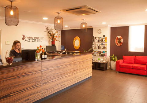 Wine Country Motor Inn - Accommodation in Surfers Paradise 11