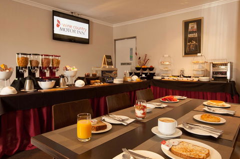 Wine Country Motor Inn - Accommodation in Surfers Paradise 8