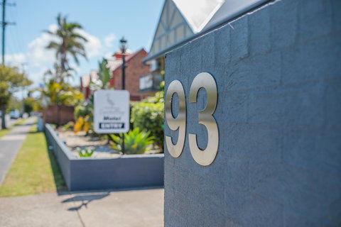 Coastal Bay Motel - Accommodation in Surfers Paradise 5
