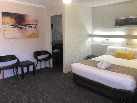 Coastal Bay Motel - Accommodation in Surfers Paradise 20