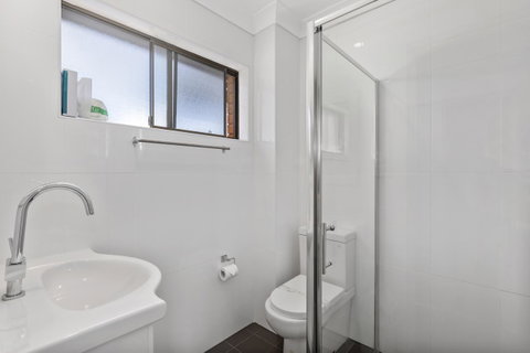 Coastal Bay Motel - Accommodation in Surfers Paradise 3