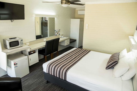 Coastal Bay Motel - Accommodation in Surfers Paradise 28