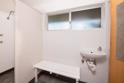 Alpine Gables - Accommodation in Surfers Paradise 2