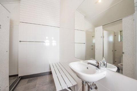 Alpine Gables - Accommodation in Surfers Paradise 1