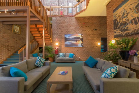 Alpine Gables - Accommodation in Surfers Paradise 4