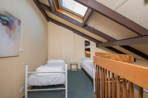 Alpine Gables - Accommodation in Surfers Paradise 28