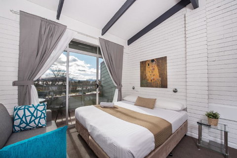 Alpine Gables - Accommodation in Surfers Paradise 14