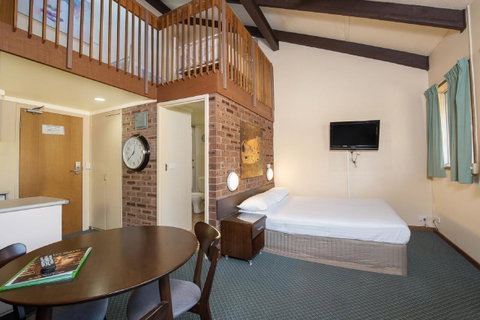 Alpine Gables - Accommodation in Surfers Paradise 16