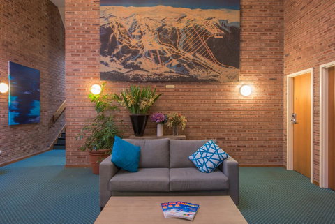 Alpine Gables - Accommodation in Surfers Paradise 7