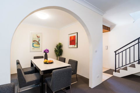 Eastwood Furnished Apartments - Accommodation in Surfers Paradise 5
