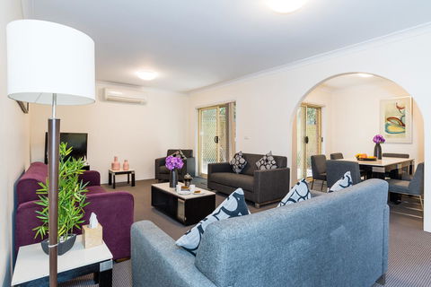 Eastwood Furnished Apartments - Accommodation in Surfers Paradise 0