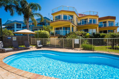 Baywatch Apartments Merimbula - Accommodation in Surfers Paradise 9