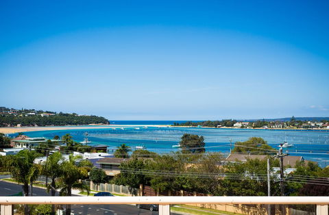 Baywatch Apartments Merimbula - Accommodation in Surfers Paradise 7