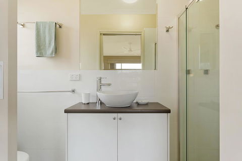 Baywatch Apartments Merimbula - Accommodation in Surfers Paradise 12