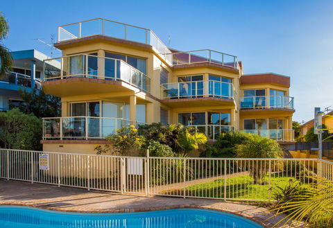 Baywatch Apartments Merimbula - Accommodation in Surfers Paradise 2