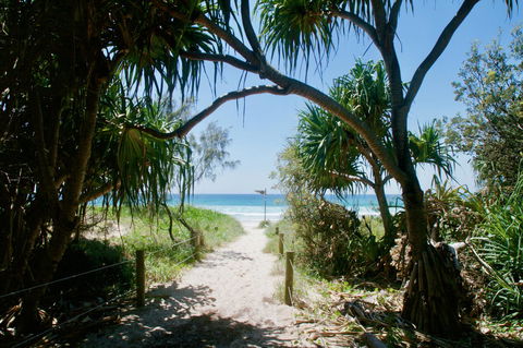 Casuarina Beachfront House - Hostie Properties - Accommodation in Surfers Paradise 10