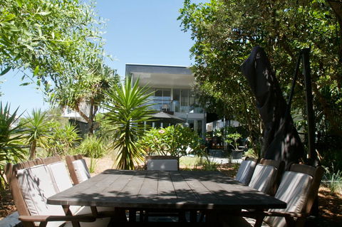 Casuarina Beachfront House - Hostie Properties - Accommodation in Surfers Paradise 14