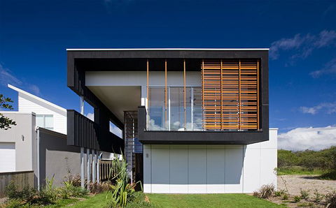 Casuarina Beachfront House - Hostie Properties - Accommodation in Surfers Paradise 17