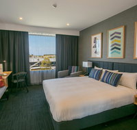 Alpha Hotel Eastern Creek - Accommodation in Surfers Paradise