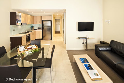 Best Western Plus Hotel Stellar - Accommodation in Surfers Paradise 42