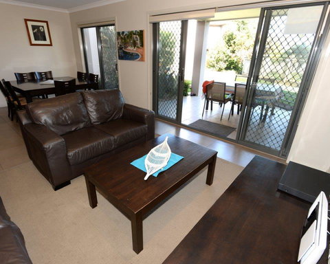 Yarrawonga Waterfront Apartments - Accommodation in Surfers Paradise 13