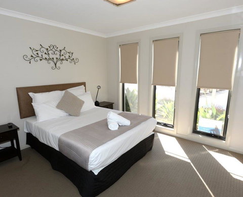 Yarrawonga Waterfront Apartments - Accommodation in Surfers Paradise 14