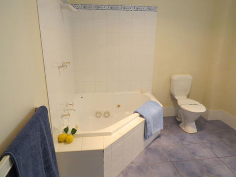 BlueWater Apartments - Accommodation in Surfers Paradise 23