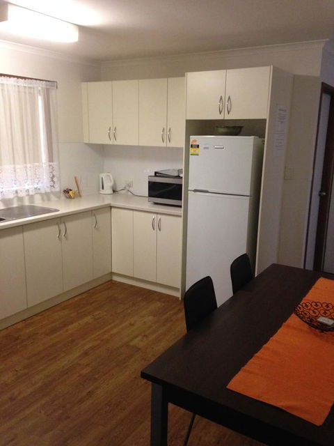 7 Melbourne Street - Accommodation in Surfers Paradise 9