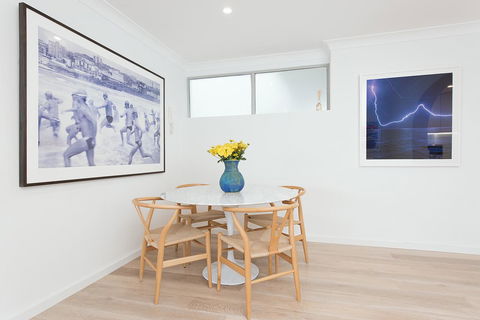 Right On Bondi - Accommodation in Surfers Paradise 4