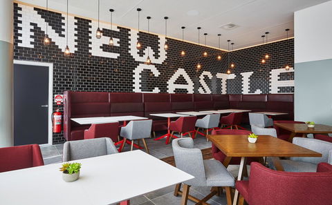 Holiday Inn Express Newcastle, An IHG Hotel - Accommodation in Surfers Paradise 5