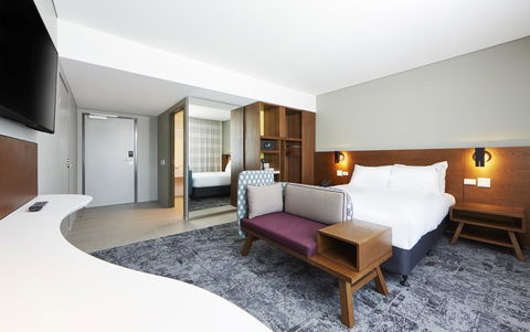 Holiday Inn Express Newcastle, An IHG Hotel - Accommodation in Surfers Paradise 11