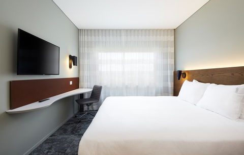 Holiday Inn Express Newcastle, An IHG Hotel - Accommodation in Surfers Paradise 16