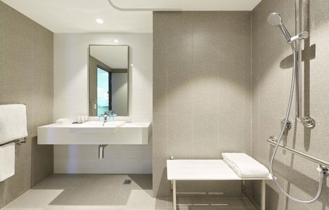 Holiday Inn Express Newcastle, An IHG Hotel - Accommodation in Surfers Paradise 13