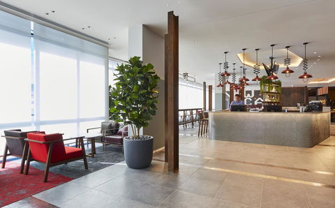 Holiday Inn Express Newcastle, An IHG Hotel - Accommodation in Surfers Paradise 2