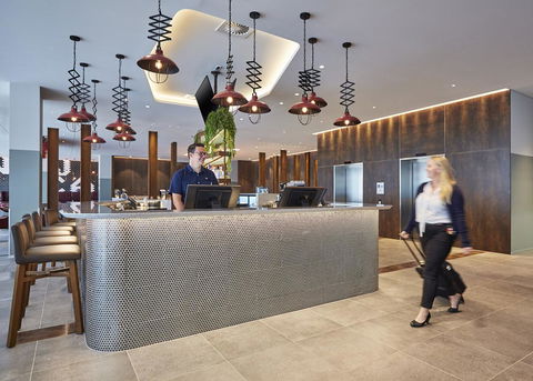 Holiday Inn Express Newcastle, An IHG Hotel - Accommodation in Surfers Paradise 0