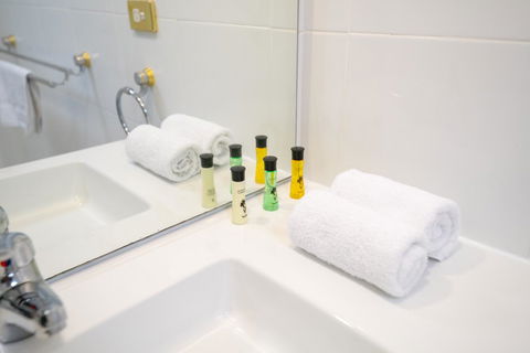 Castle Serviced Apartments - Accommodation in Surfers Paradise 25